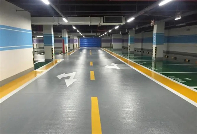服務(wù)優(yōu)越：停車(chē)場(chǎng)地坪漆